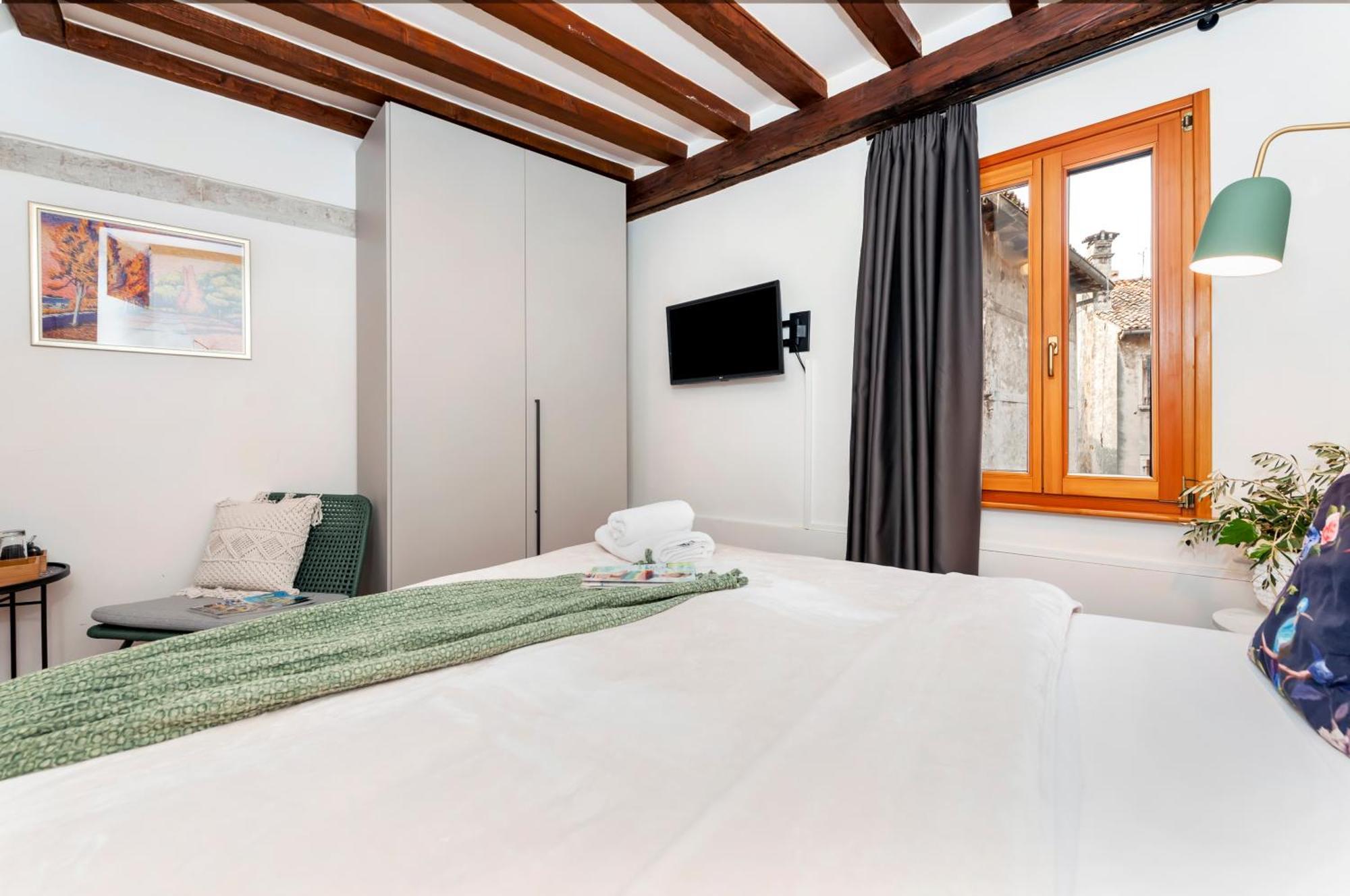 Noemi'S Rooms Rovinj Phòng bức ảnh
